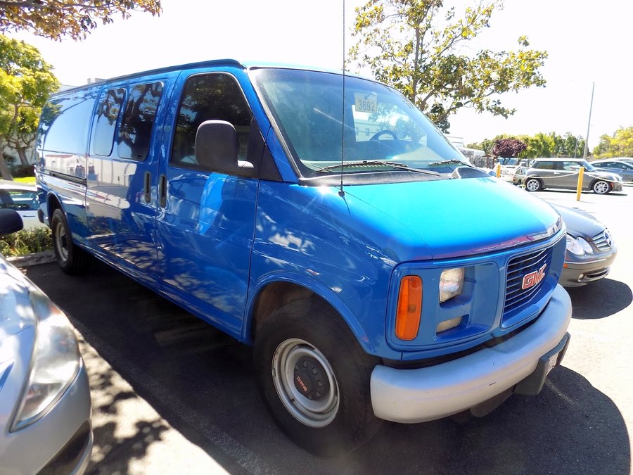 2002 GMC Savana after a color change to Medium Blue